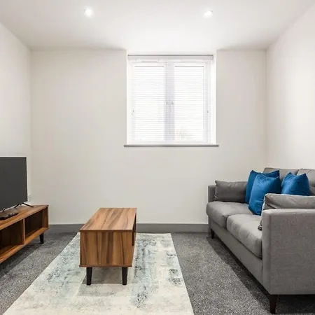Bright & Cosy In Leeds! Free Parking شقة *