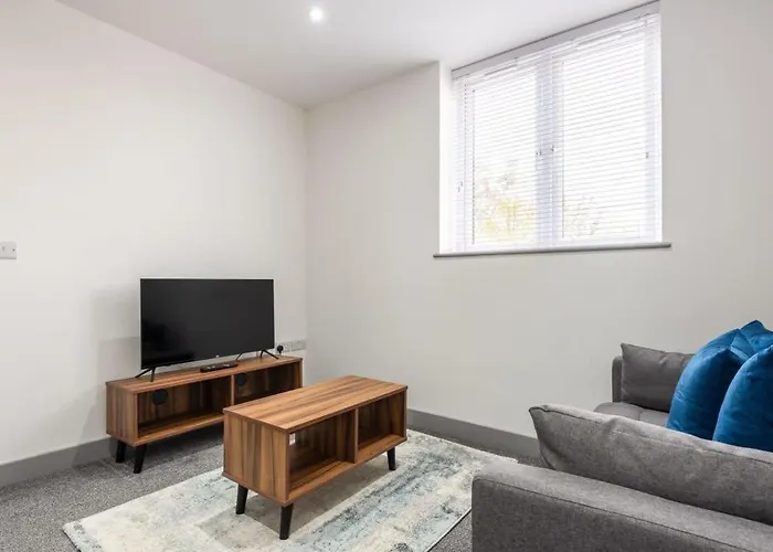 Bright & Cosy In Leeds! Free Parking